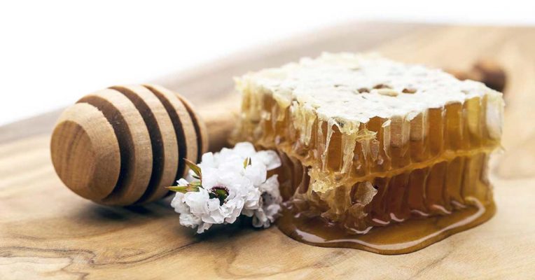 Sự thật mật ong chữa viêm họng như thế nào?