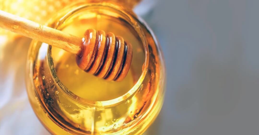 Ngoài mật ong hỗ trợ điều trị viêm họng, bạn có mật ong chữa nhiều bệnh?